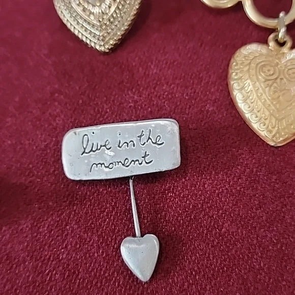 Vintage Miscellaneous Heart Brooches Pins Jewelry - Picture 5 of 9
